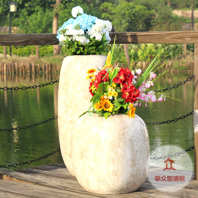 玻璃鋼藝術(shù)花盆讓深圳海航商場更具特色